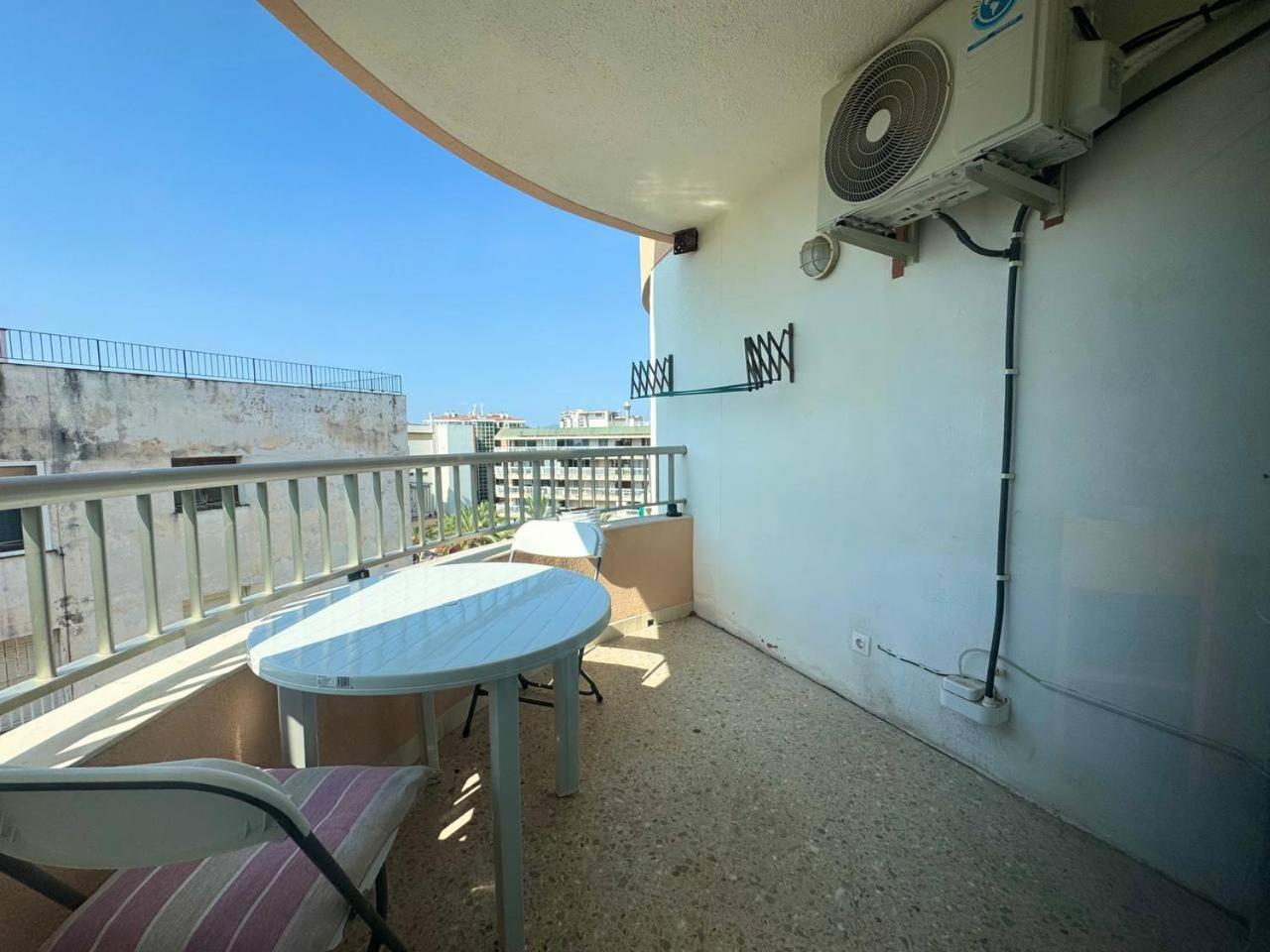 Apartsalou Bilbao Apartment *
